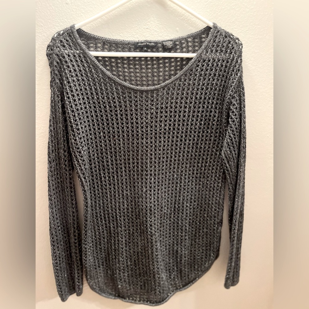 metallic mesh top